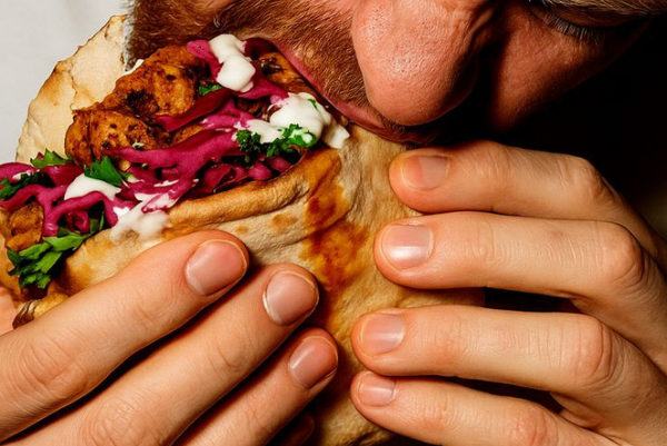 Grilled Mediterranean wraps
